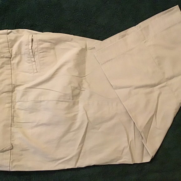 Women's Beige Capris - Picture 2 of 5